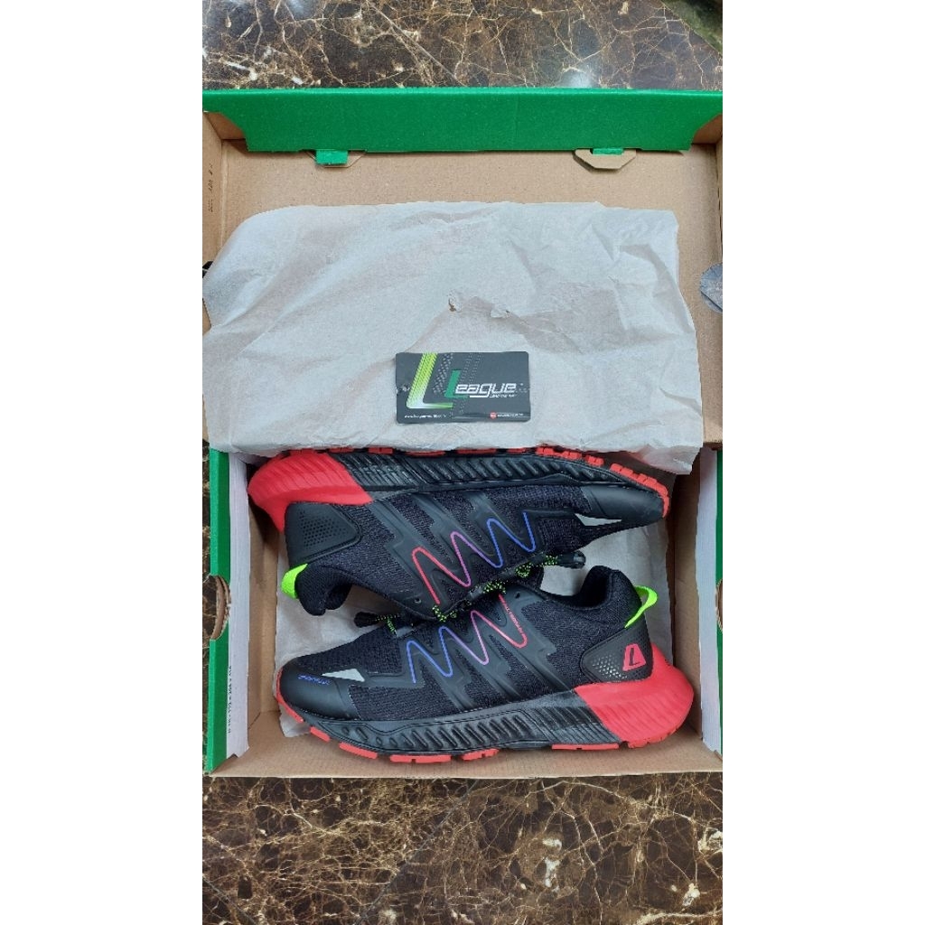 sepatu league kumo 2