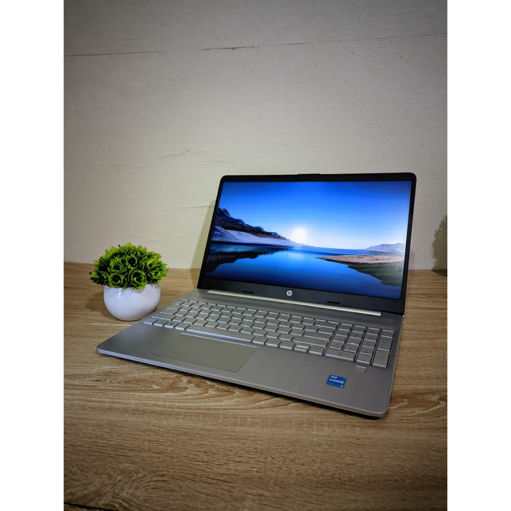 LAPTOP BARU HP 15-DY5131WM Intel Core i3-1215U RAM 8 GB SSD 256 GB