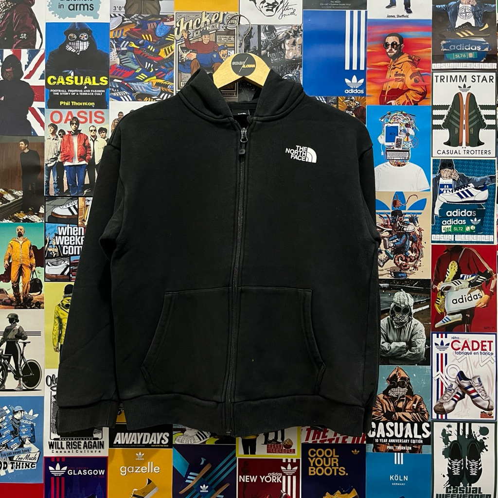 Sweater / Hoodie / Vintage / Second / TNF
