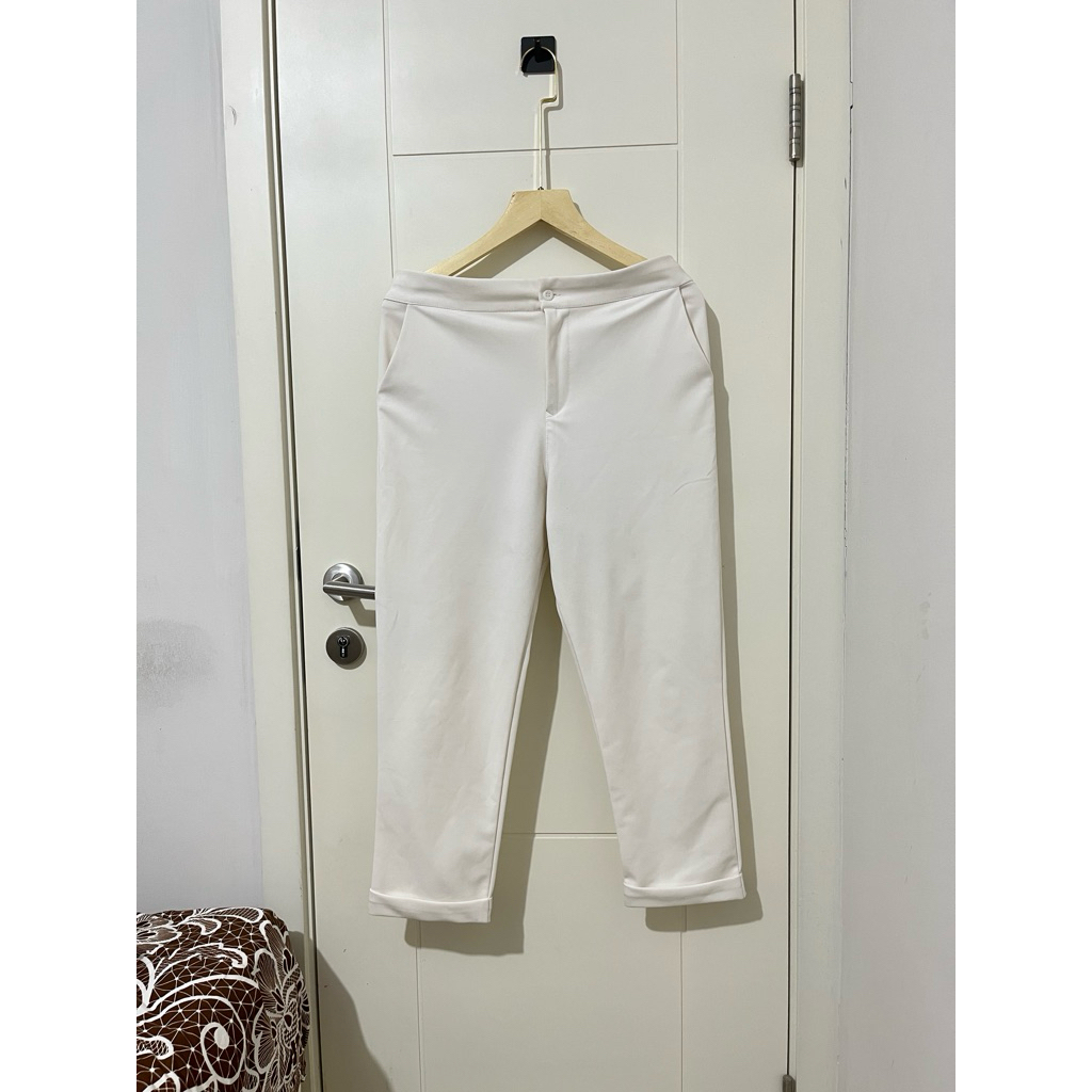 preloved celana putih wanita