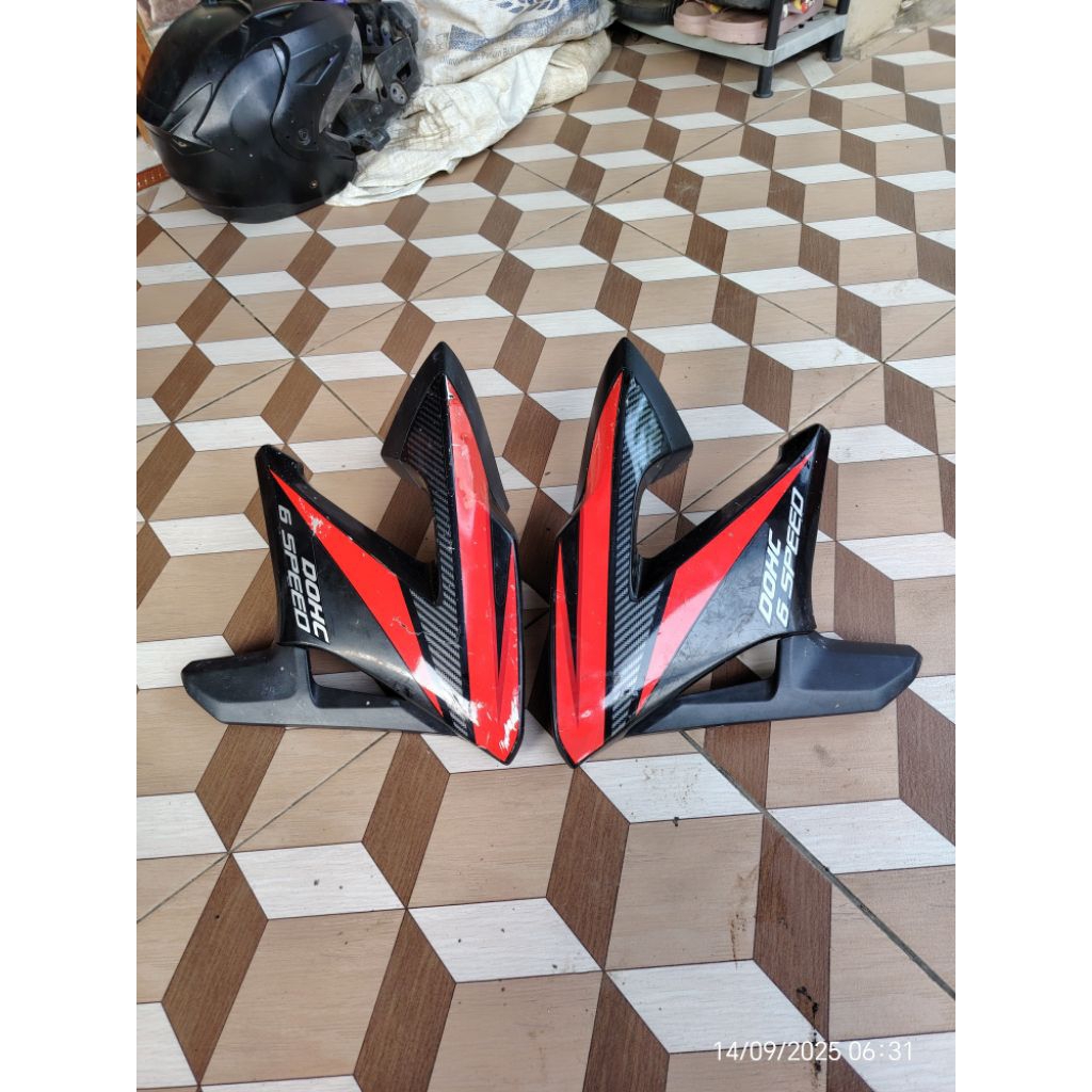 cover sayap kupingan tangki tengki shroud kiri cb 150r cb150r  old lama original ori asli second