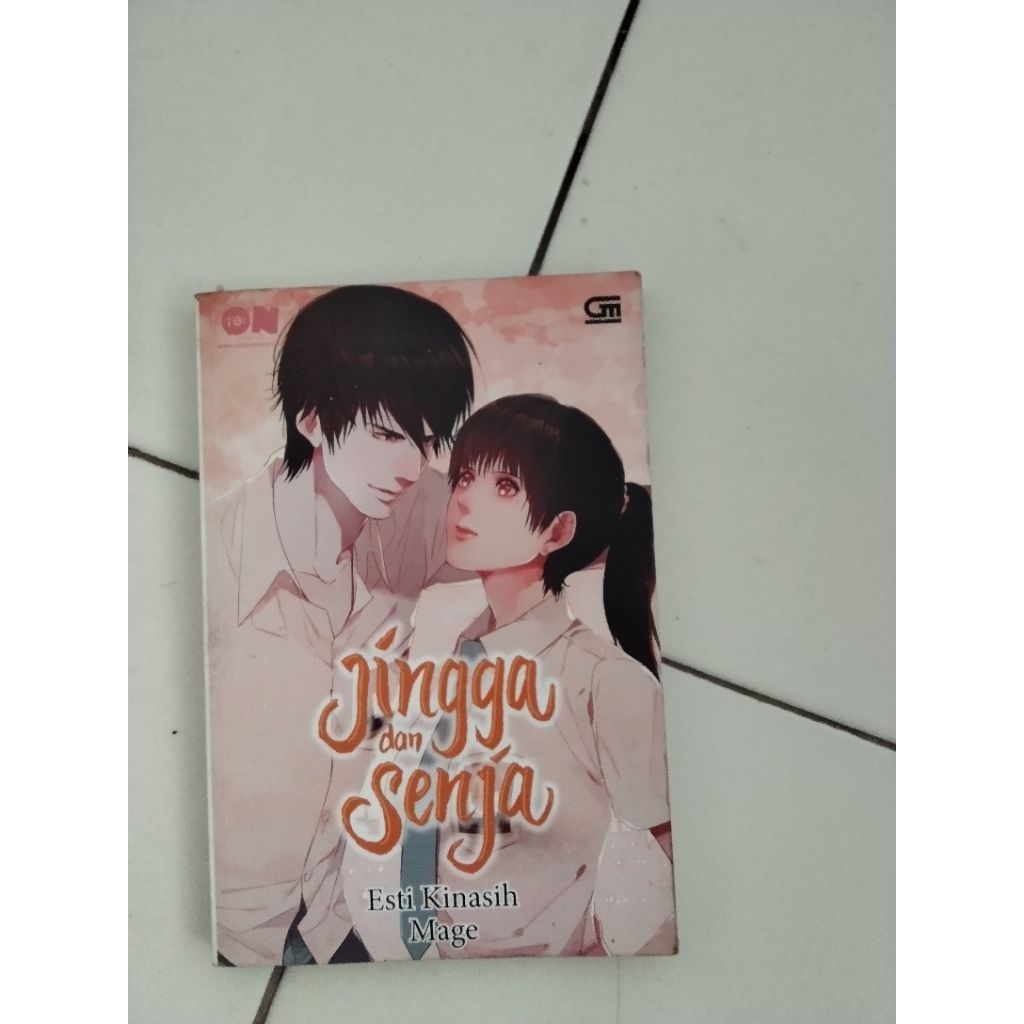komik jingga dan senja