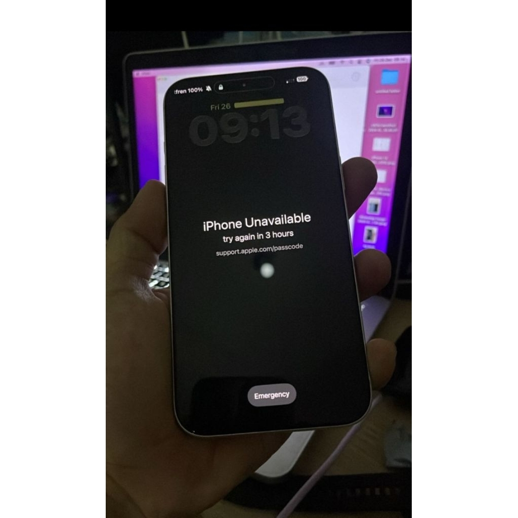 IPHONE 17 PROMAX LOCK ICLOUD