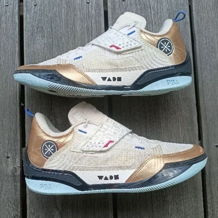 Sepatu basket Second ( Lining wade 808 4ultra)