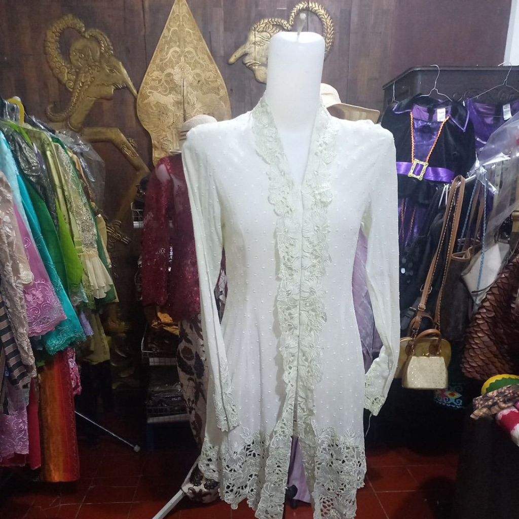 Setelan Kebaya Encim Rubiah Lawasan ijo sage soft Kebaya Kerancang