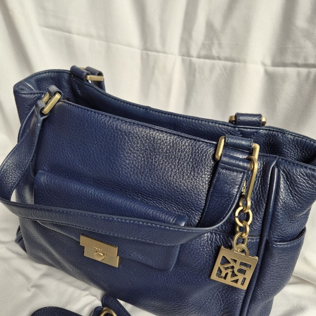 Tas Kulit Asli Calfskin leather Original Bag Shoulder bag DKNY Preloved ada tali panjang