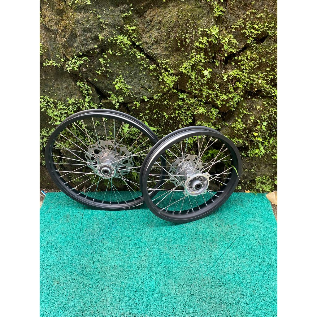Roda Set Offroad KLX 18/21 Velg Rossi Ring 18 21 Bonus Piringan Tanpa Ban PNP All Series KLX 150