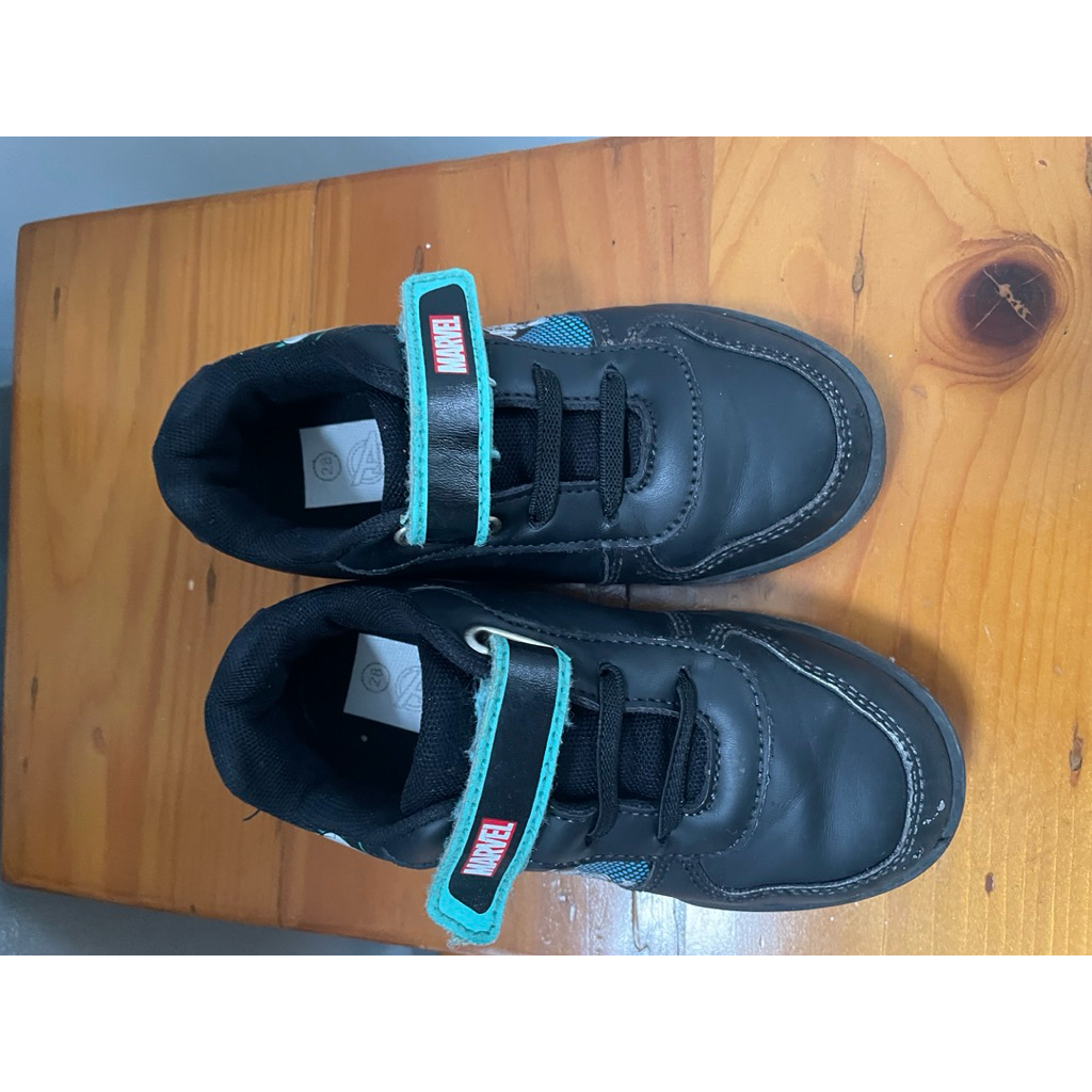preloved sepatu anak marvel