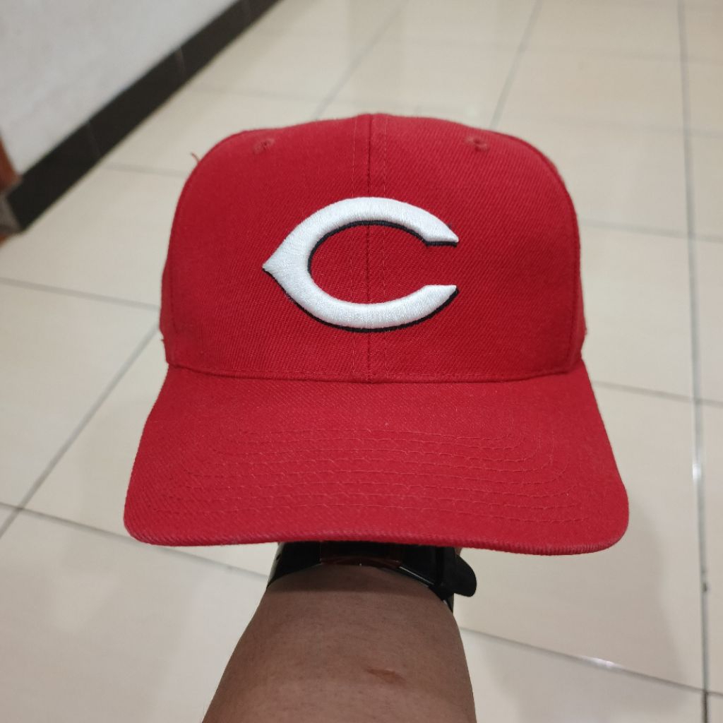 Topi Vintage CINCINNATI REDS By SPORTS SPECIALTIES strap embose