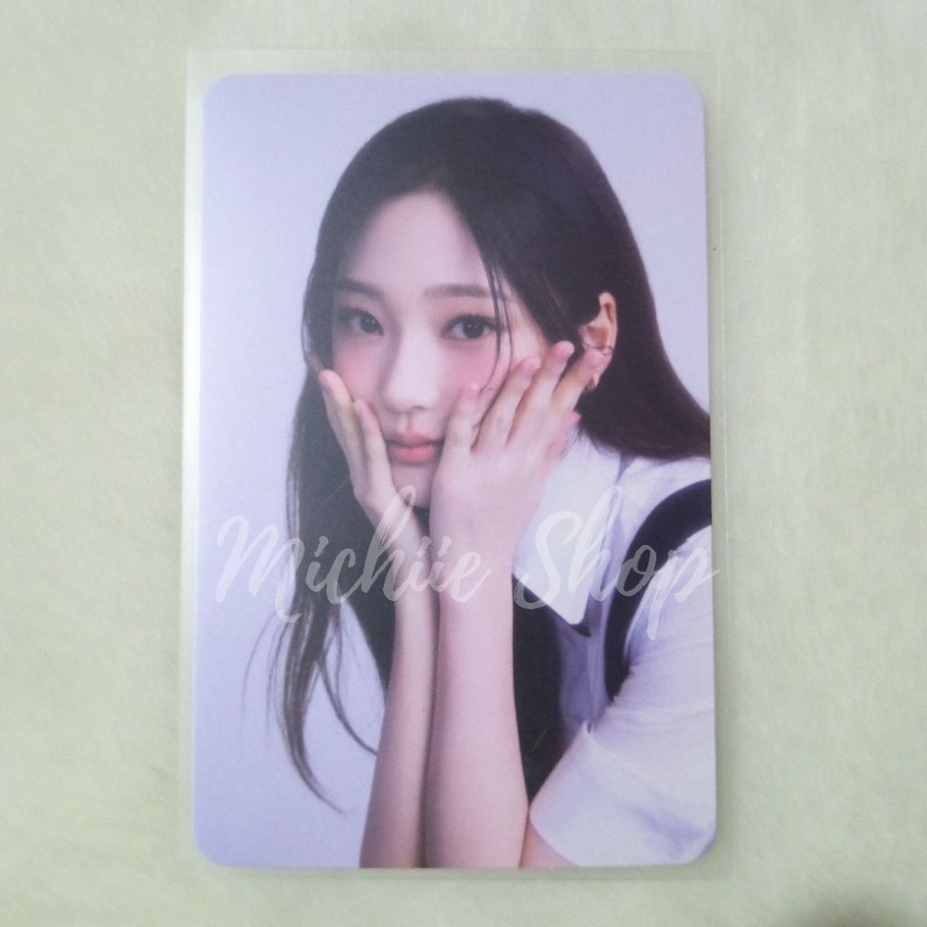 Photocard Stella Hearts2Hearts Four Hearts Club Trading Card Official