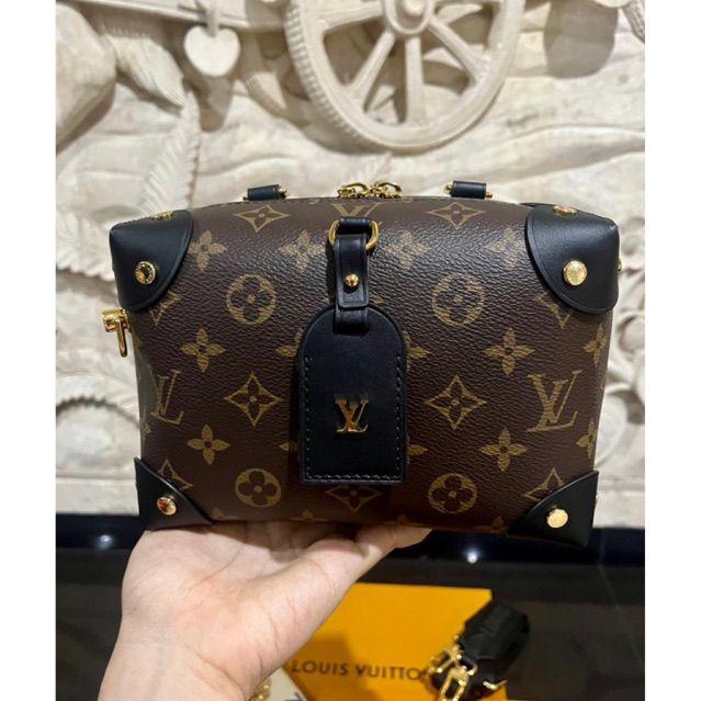 LV PETITE MALL SOUPLE IN MONOGRAM