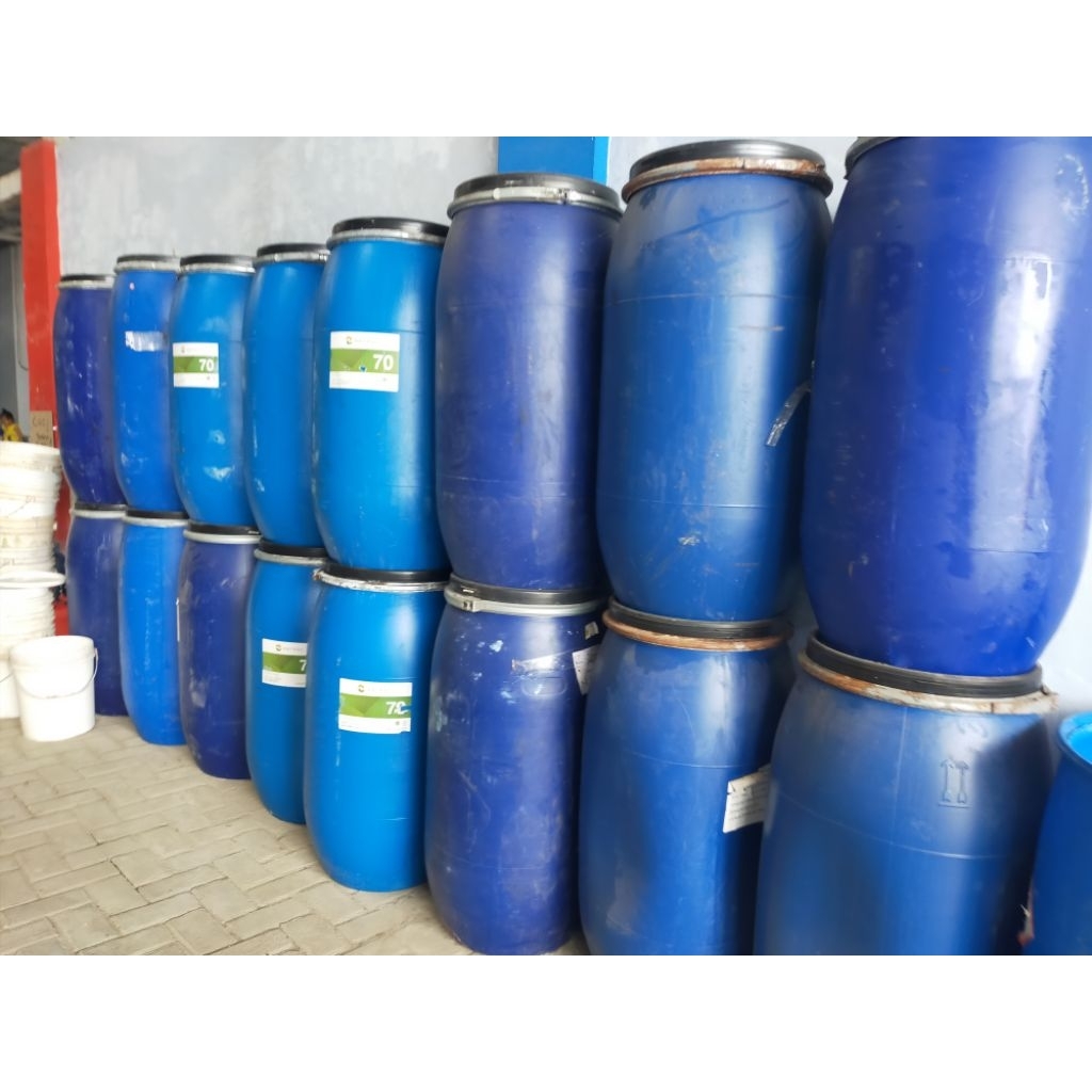 drum plastik 150liter bersih siap pakai..komplit klem dan tutup