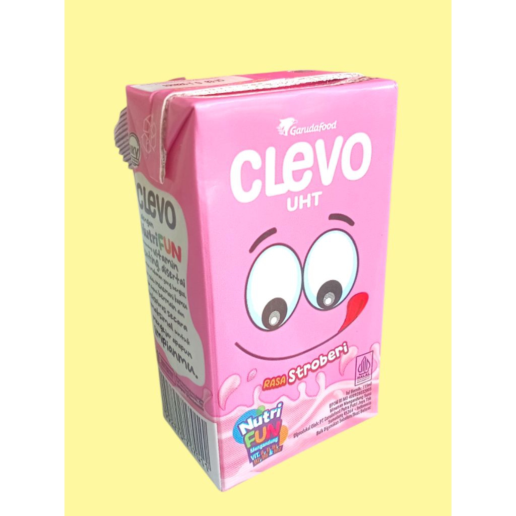 Susu Clevo Rasa Strawberry 1 kotak 115 ml