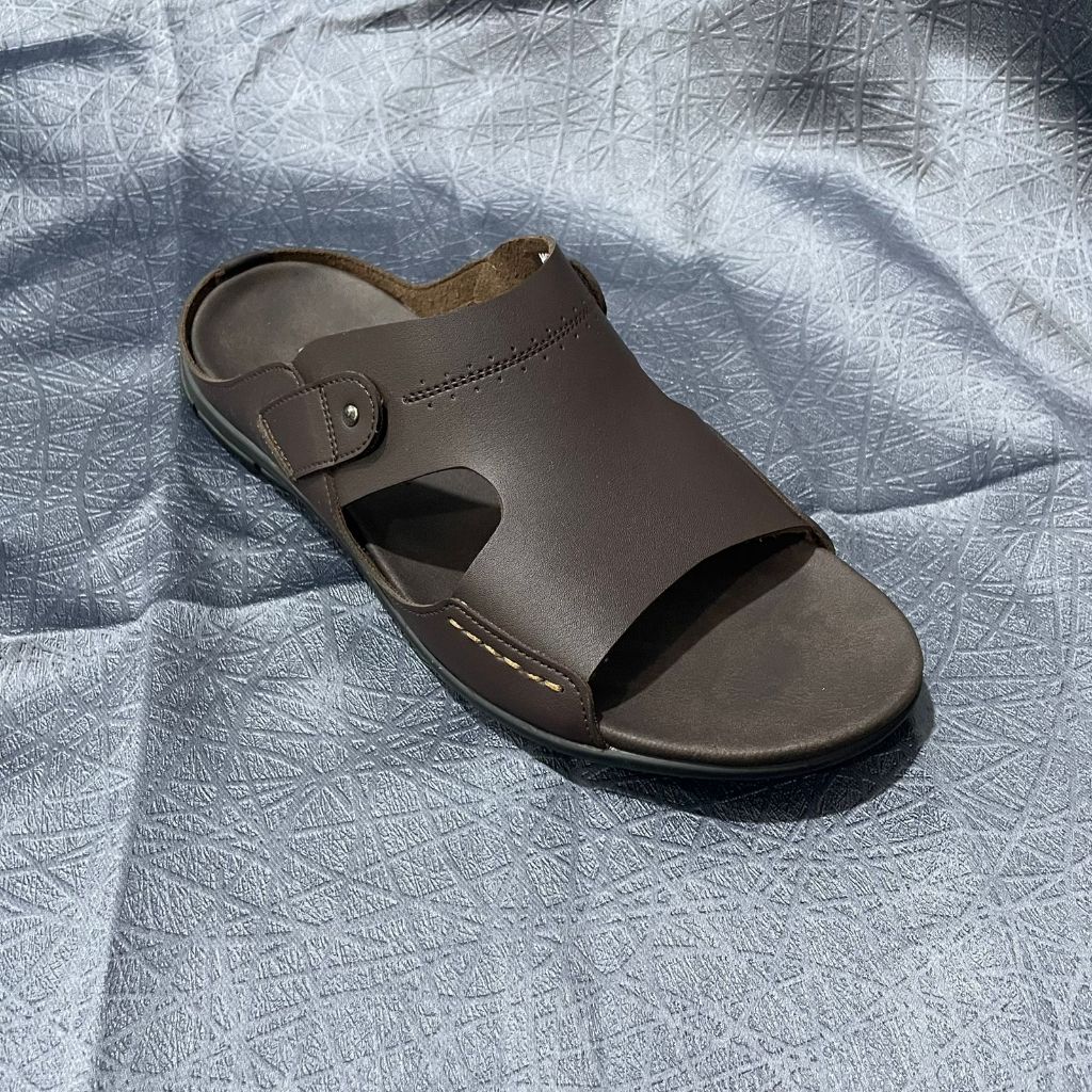 Sandal Pria Selop Slip On Cardinal MC7CKZ0220O 03I ROGER3 Coklat Kasual Premium Original