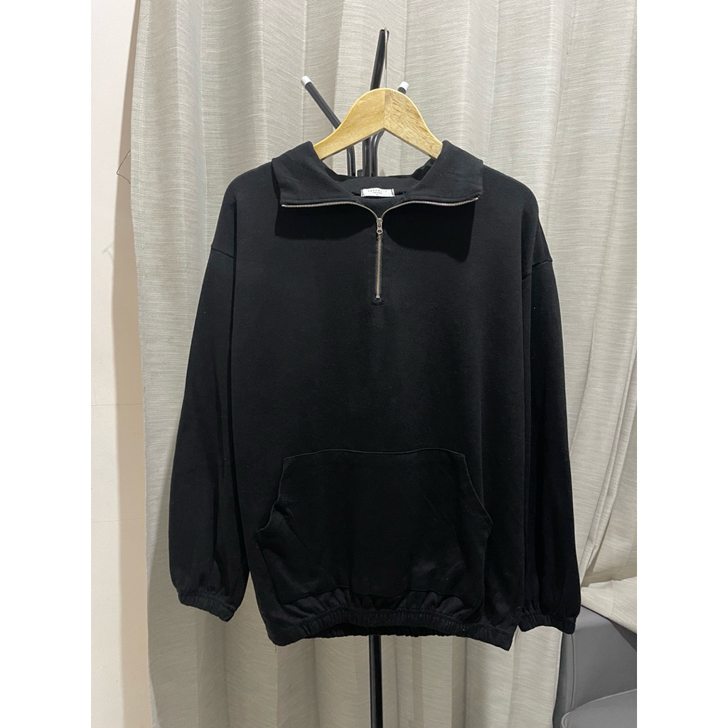 Atasan Halfzip Hitam (second)