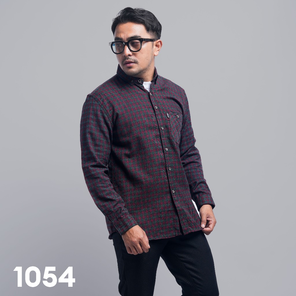 PAKAJI Kemeja Flanel Pria Lengan Panjang Merah Garis HIjau Kemeja Pria Flanel Pria Kemeja Panjang 10