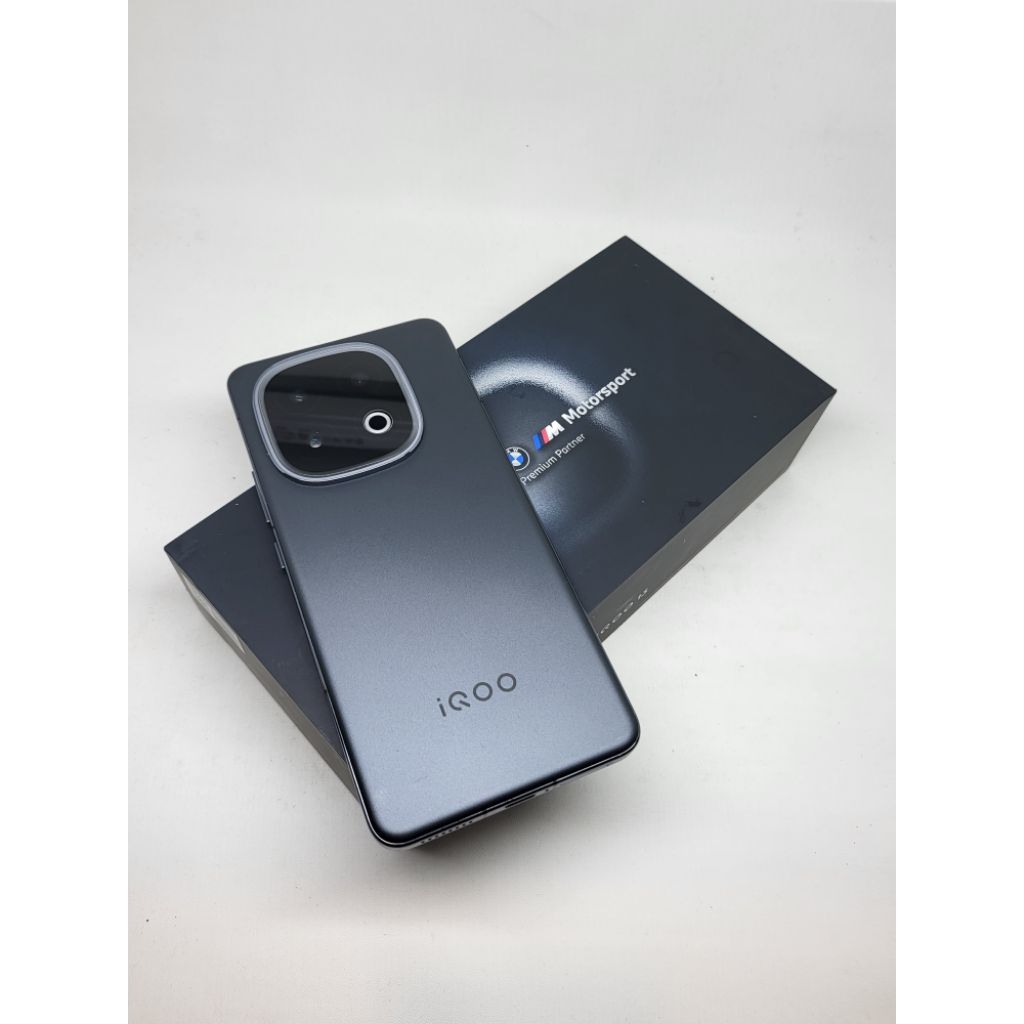 IQOO 13 5G 16/512GB SECOND GARANSI RESMI