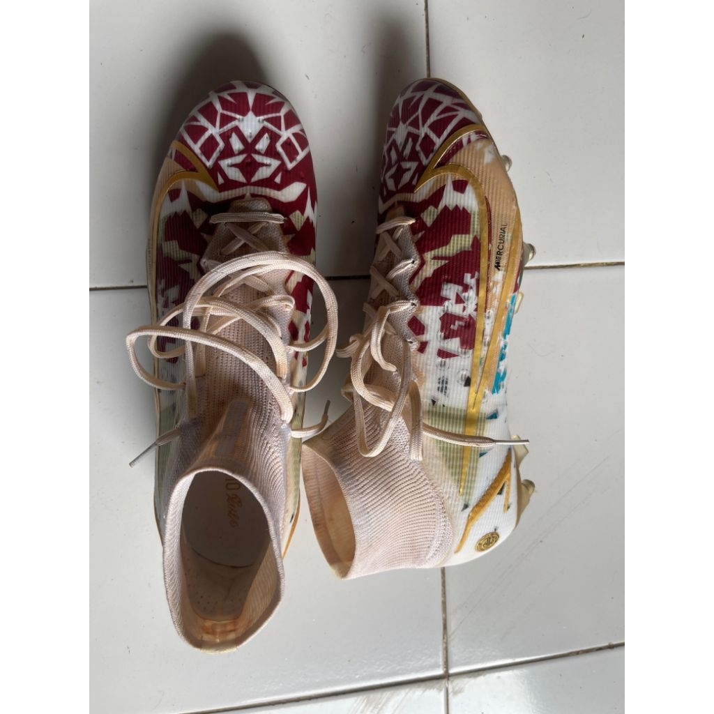 Sepatu Bola Mercurial size 45