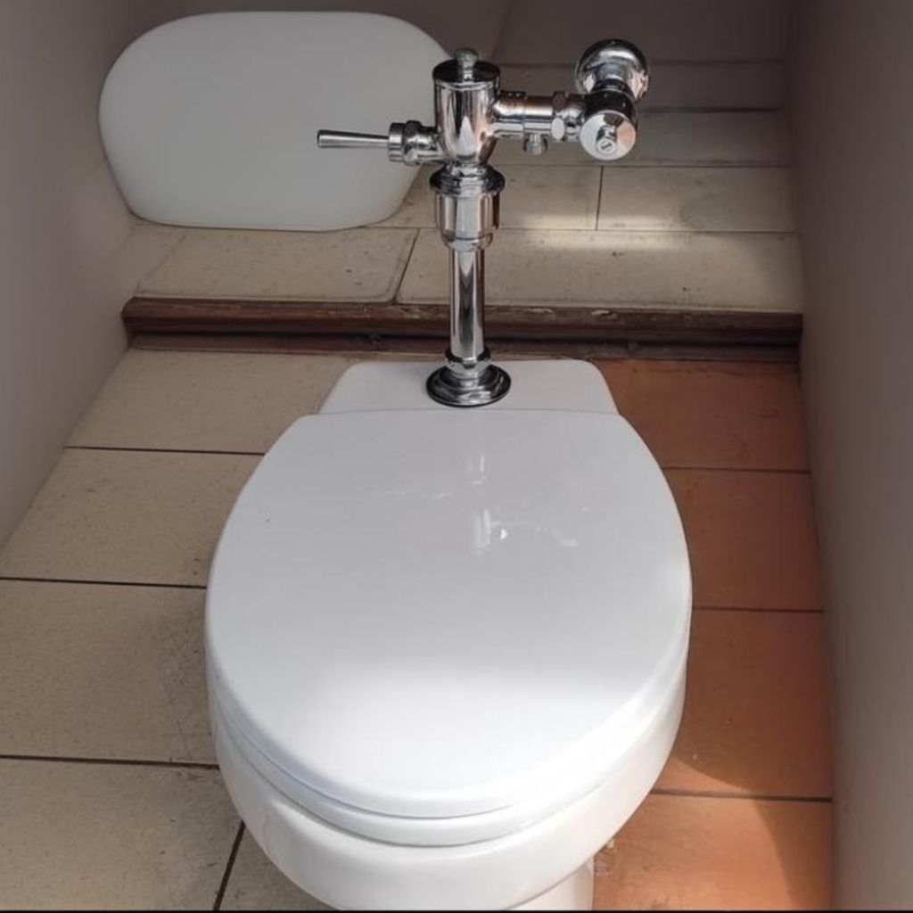 Closet Closed Kloset Duduk flush Valve TOTO Cw705