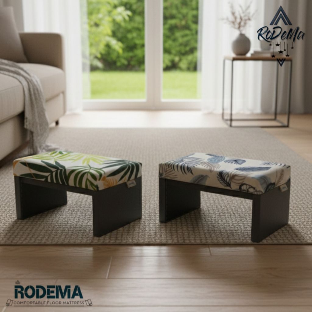 Kursi Kayu Jengkok Dingklik dilapisi busa dan kain empuk