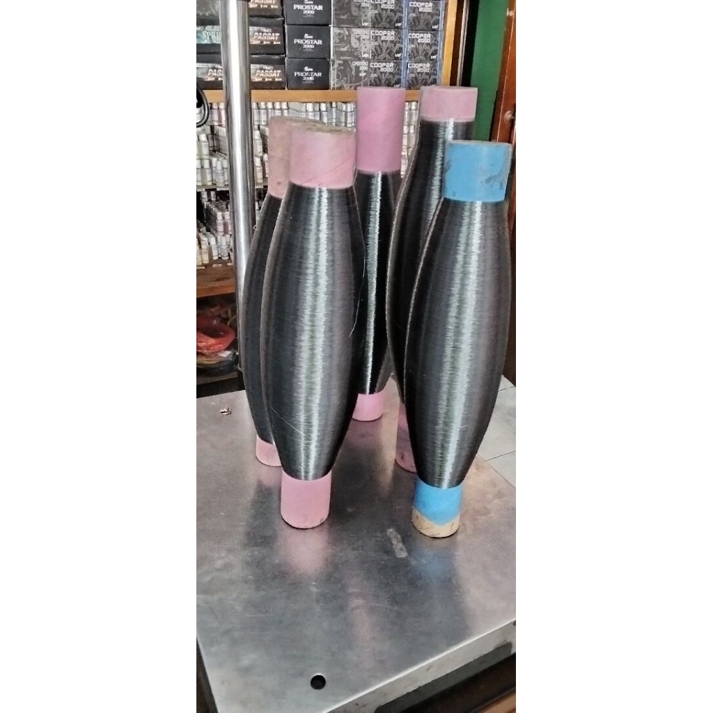 SENAR MATOT ABU DAN PUTIH SIZE 023 BAHAN UNTUK GELASAN