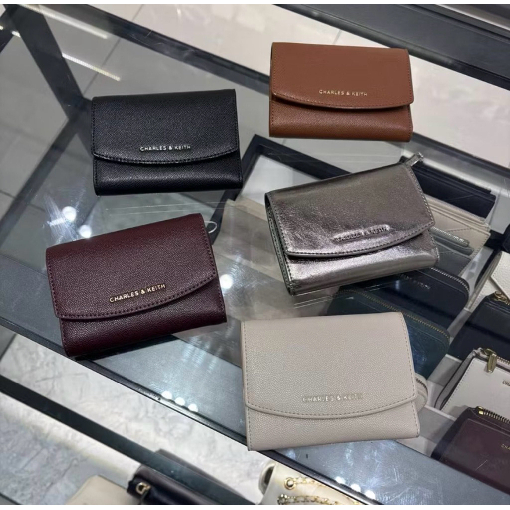 Dompet lipat Charles& keith ori