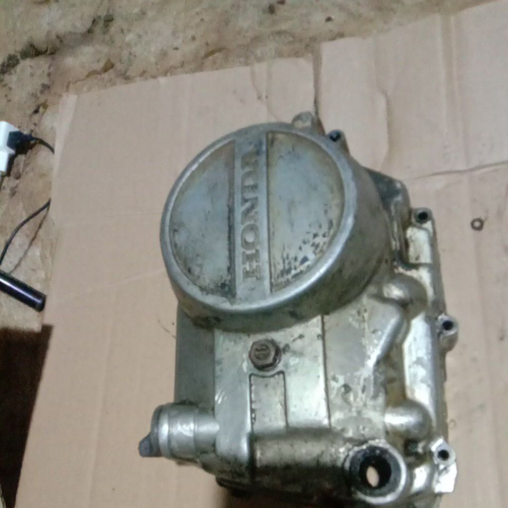 BLOK OLI HONDA SUPRA PNP GRAND SEBELAH KANAN ORI