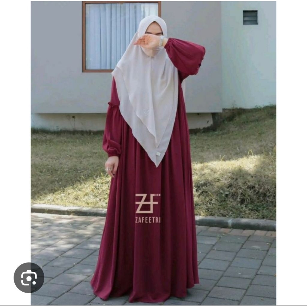 Zafeetri Basic Inayah Dress Maroon Preloved