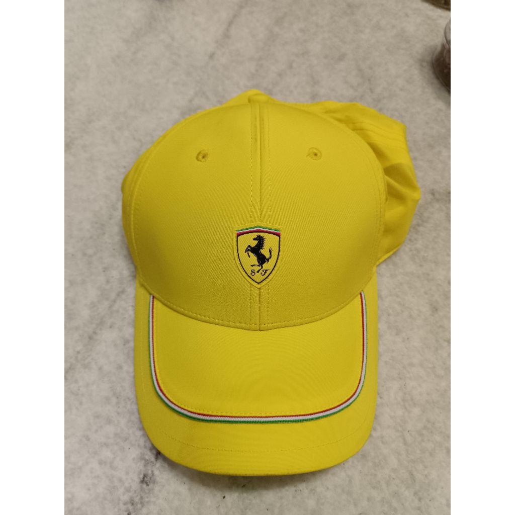 Topi PUMA SCUDERIA FERRARI kuning preloved original