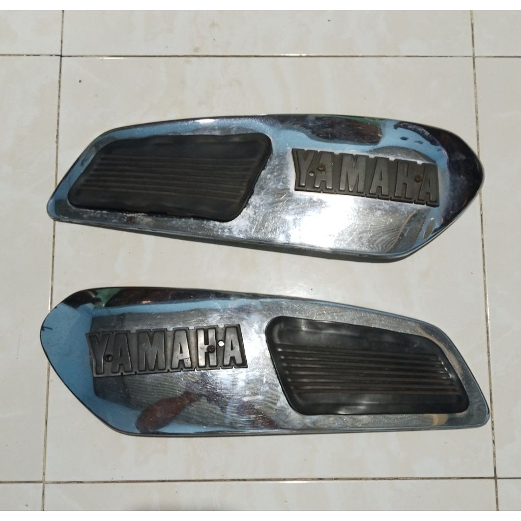 Cover emblem Tangki kanan kiri Yamaha L2Super L2SN L2 Super Original second