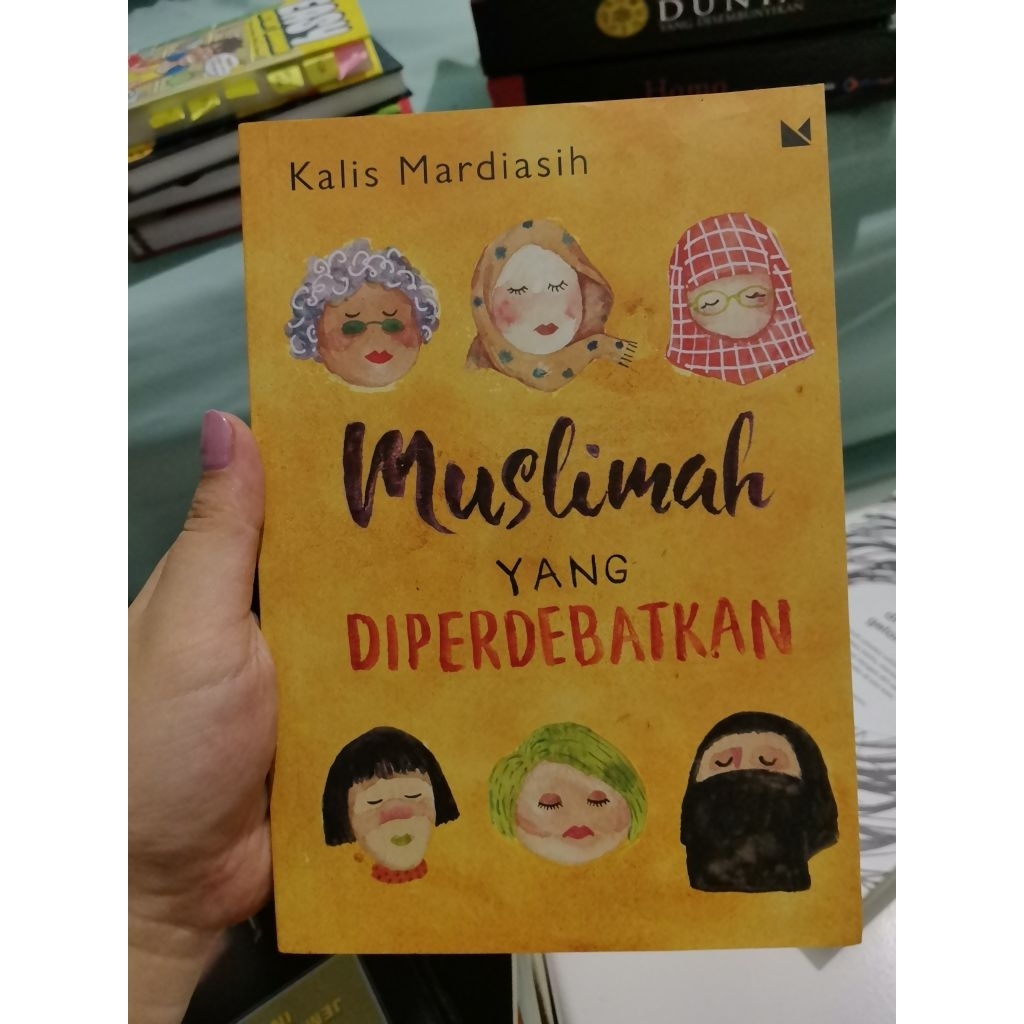 Buku Muslimah yang Diperdebatkan