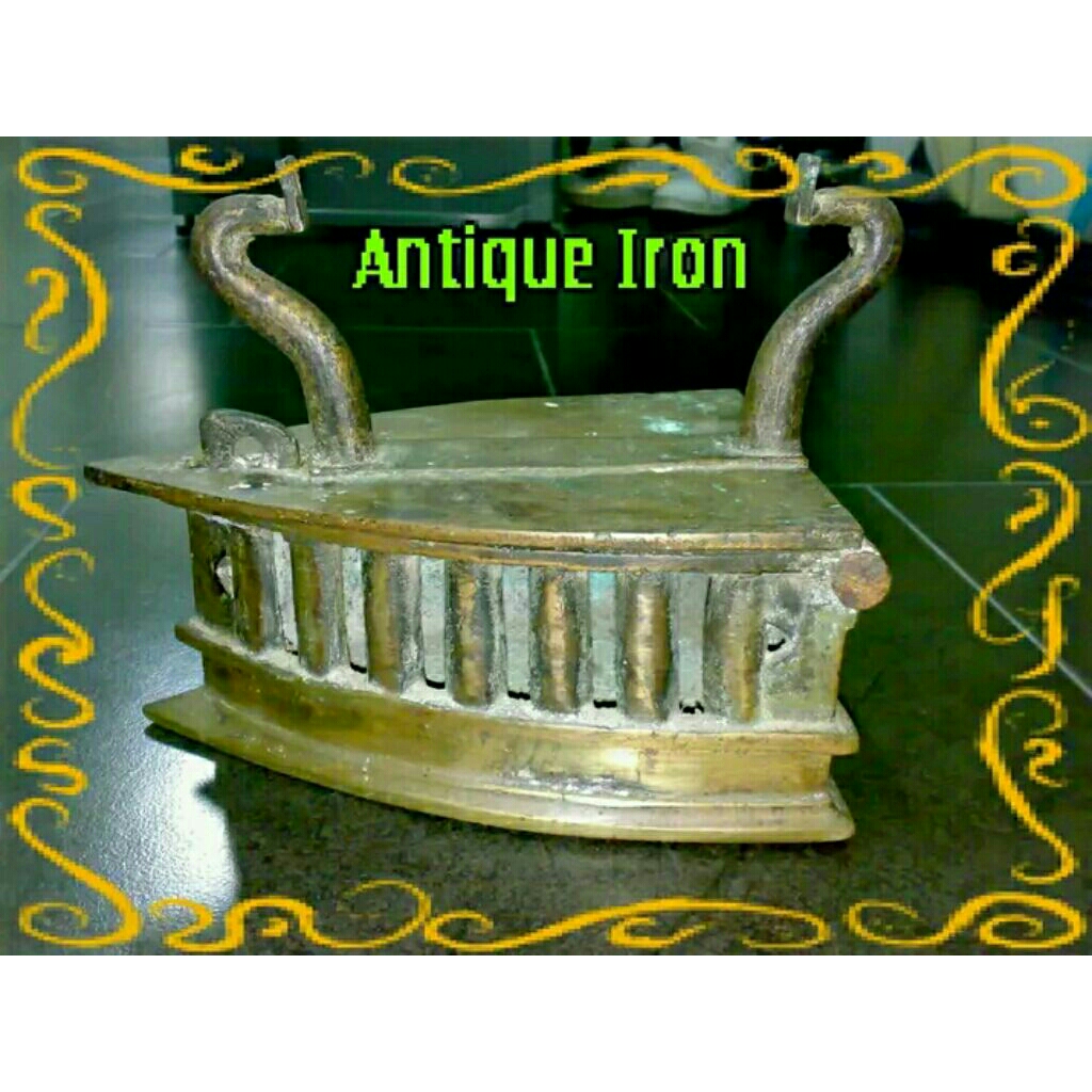 Setrika Kuningan Kuno