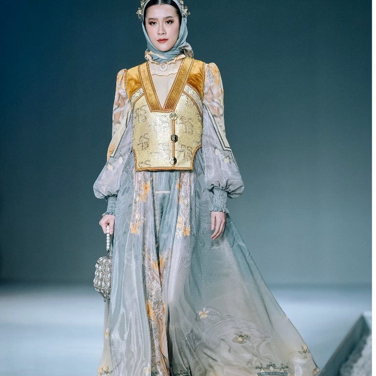 LINA SUKIJO SERIES MELLIZA SET SCARF