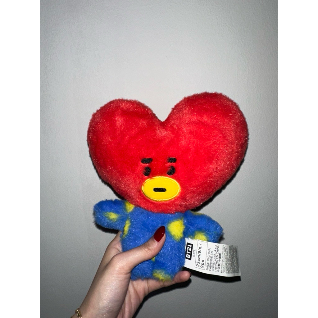 Boneka Tata BT21