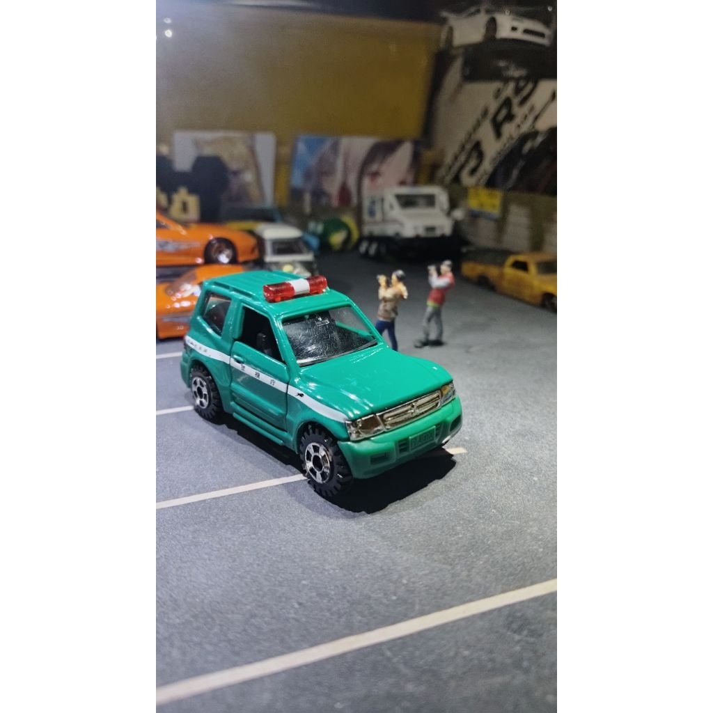 Tomica Mitsubishi Pajero