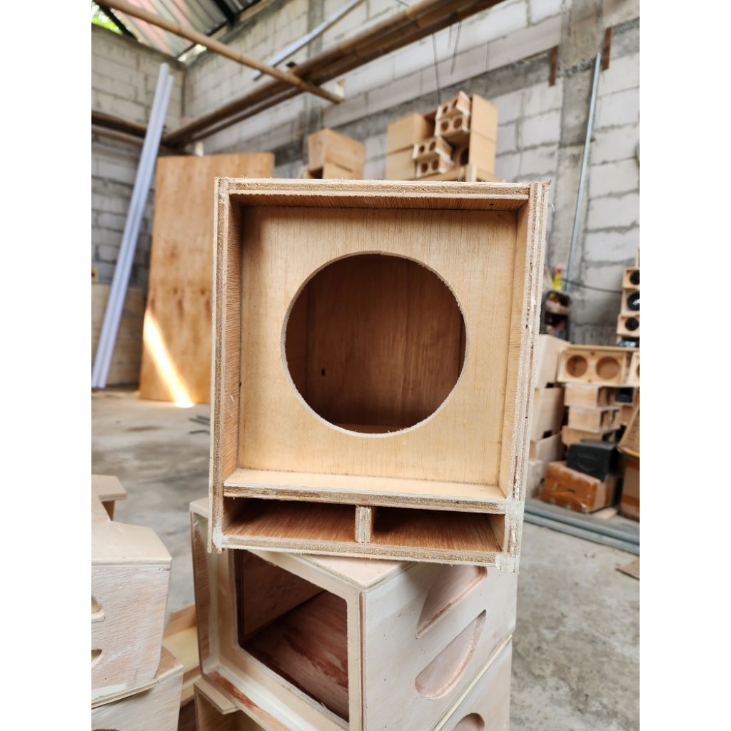 BOX MINISCOOP SUBWOOFER 6 ( ENAM ) INCHI SINGLE BAHAN  SENGON 12 mm