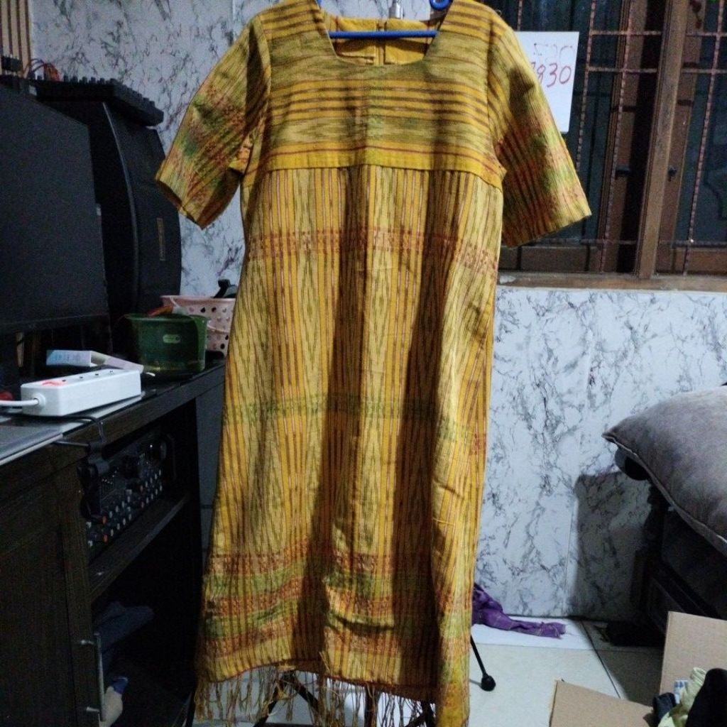 dress motif ulos simalungun