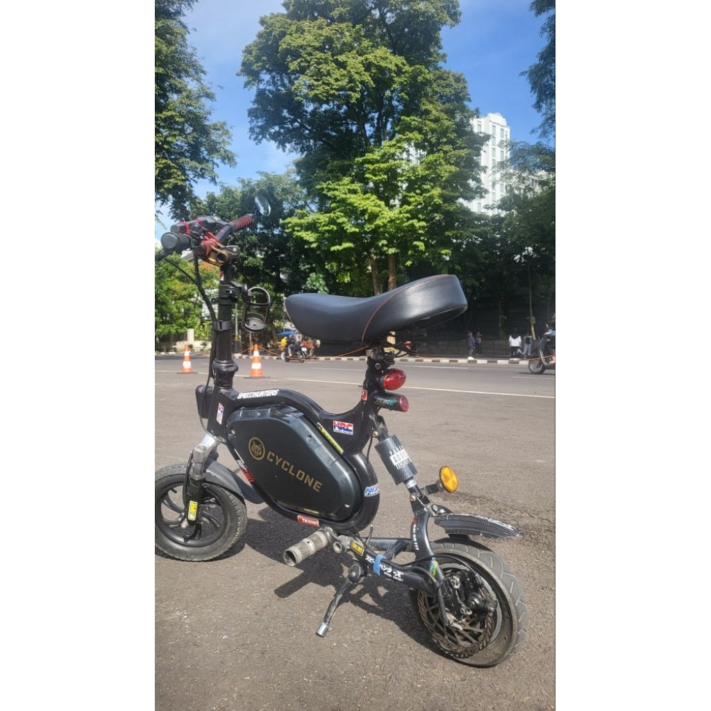 sepeda listrik dyu ex Singapura