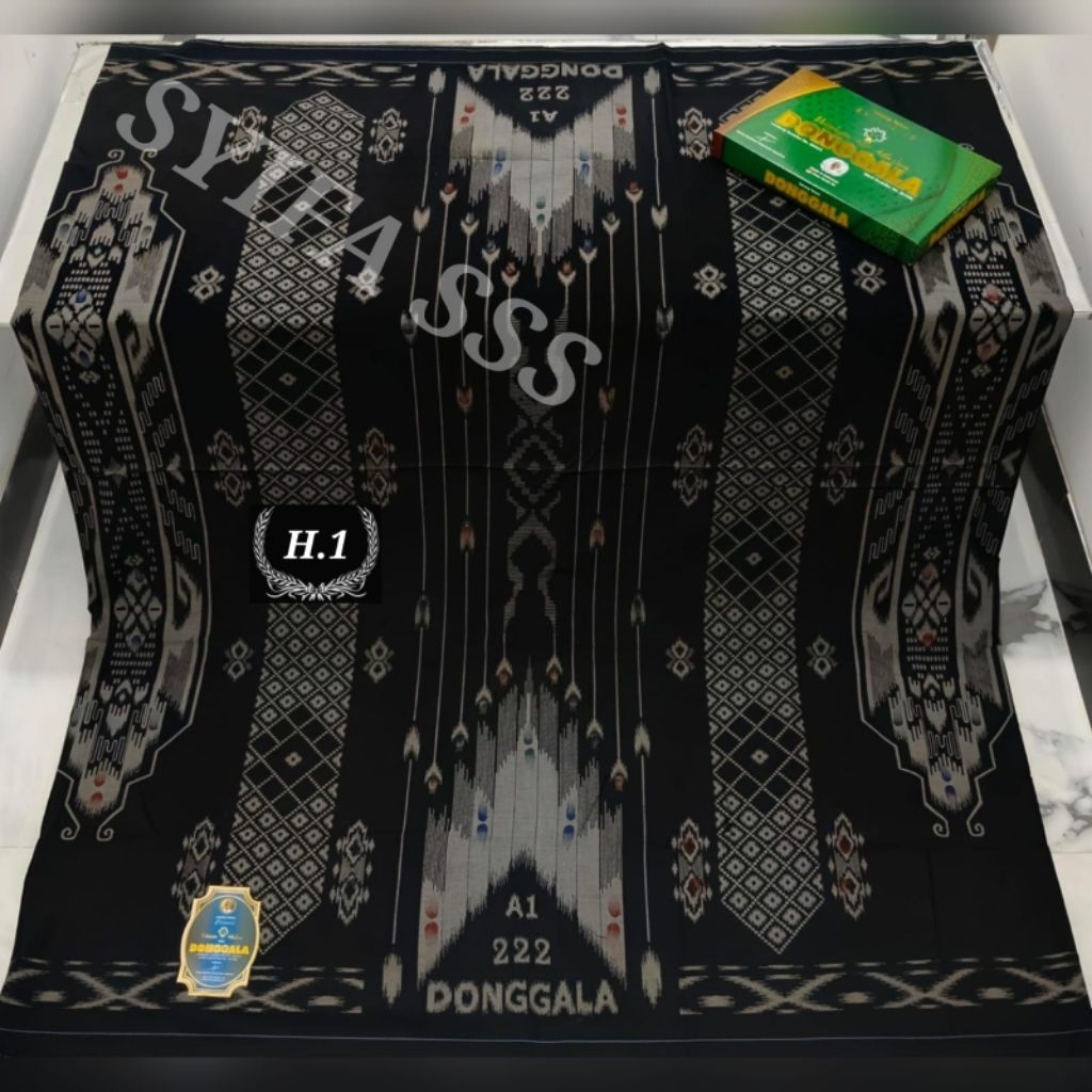 SARUNG DONGGALA MOTIF GRADASI HITAM 3D TERBARU DARI PRODUK DONGGALA
