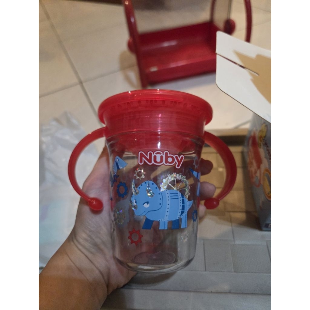 Nuby 360 Wonder Cup Anti Tumpah