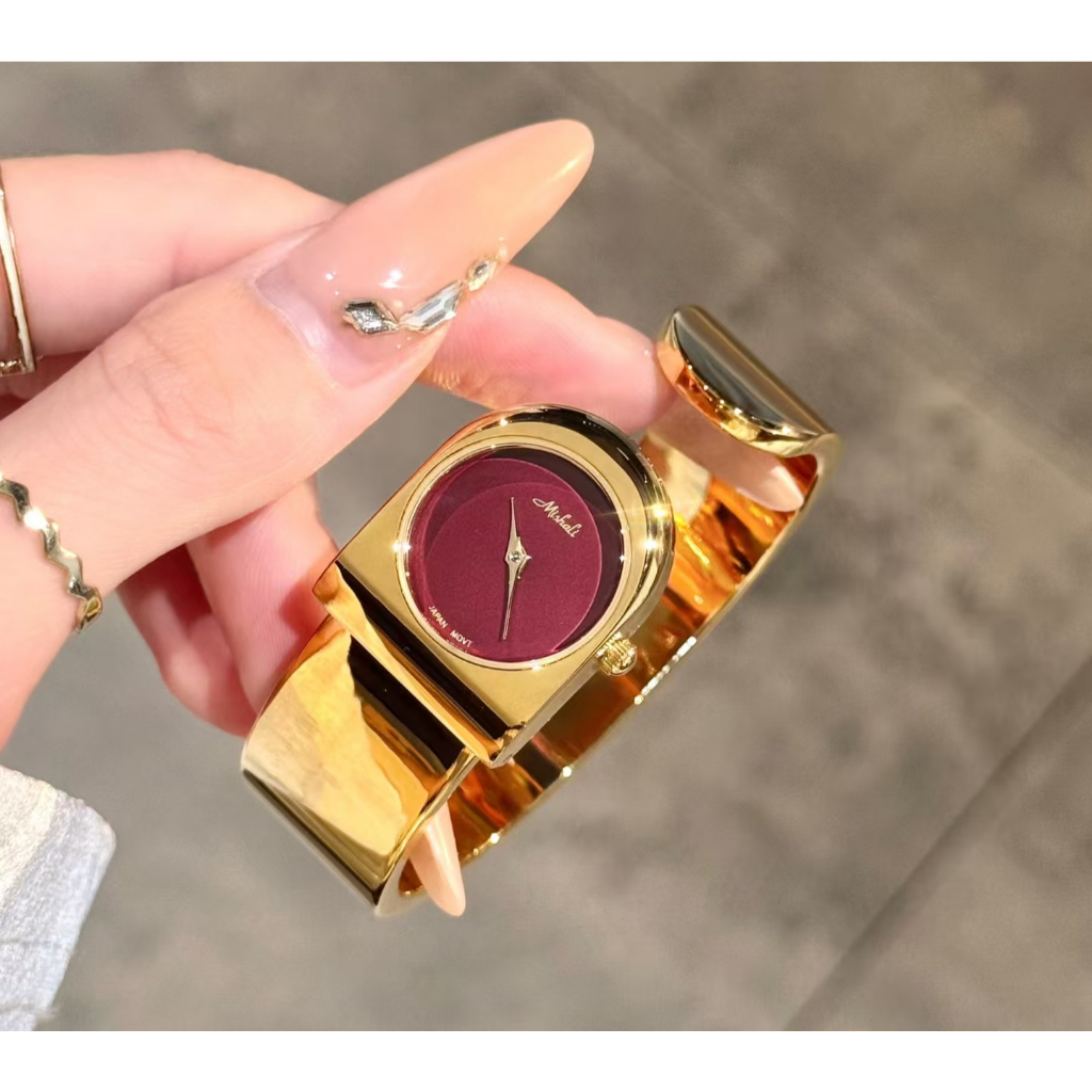 Steel strip fashionable and exquisite niche women's watch