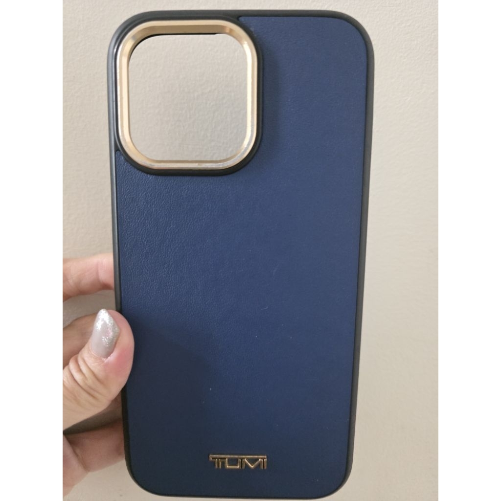 Tumi Case Ip 14 pro max preloved