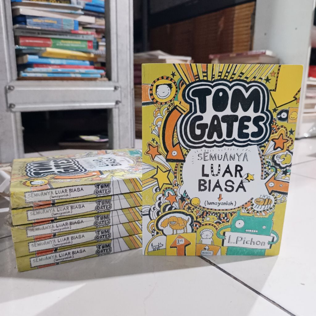 (ORIGINAL) NOVEL PENGETAHUAN / TOM GATES / SEMUANYA LUAR BIASA