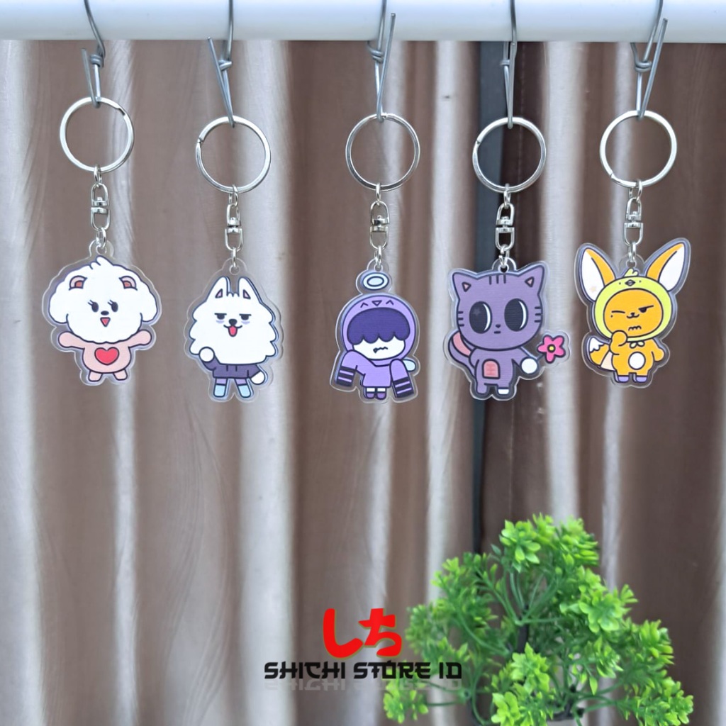 Keychain TXT/ Keychain Akrilik TXT/ Gantungan Kunci TXT