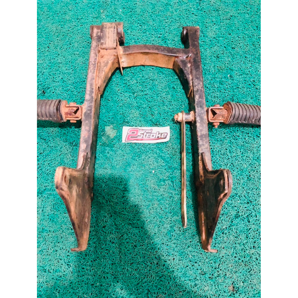 swing arm suzuki a100 x super  lepasan motor taun muda... bukan econos