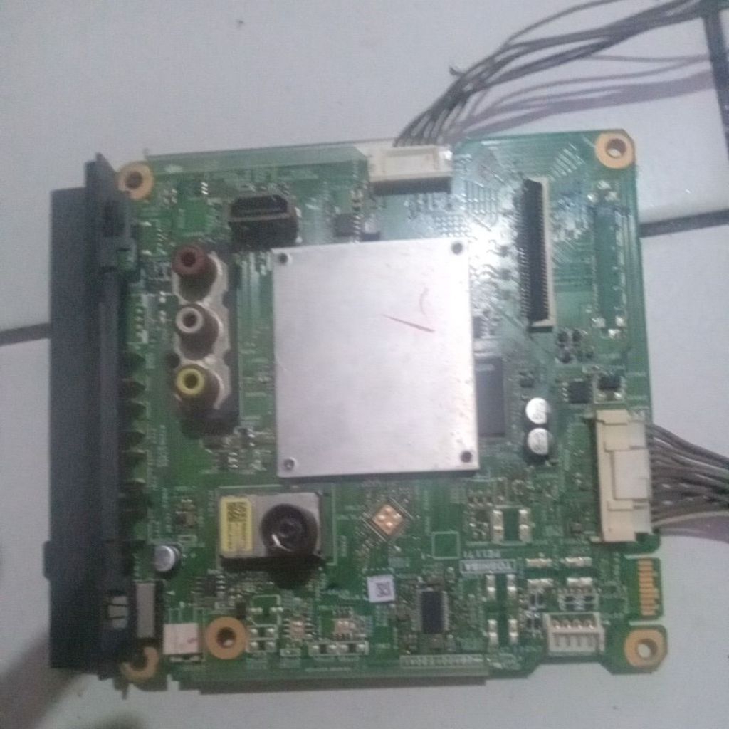 maenbord / mb toshiba 32p2400vj