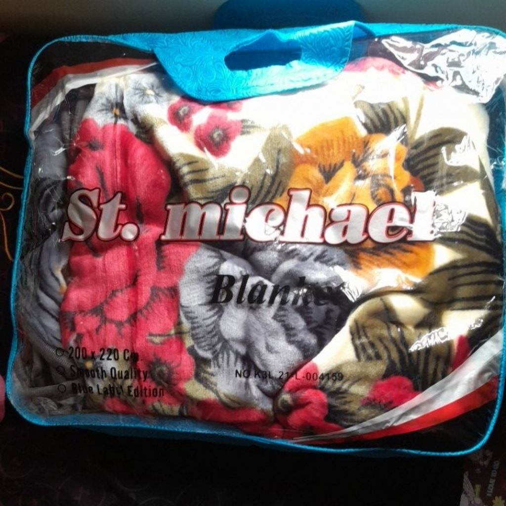 selimut tebal halus St.Michael