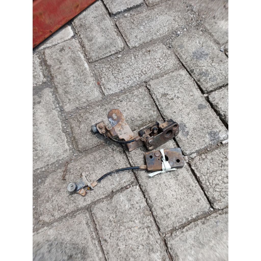 Kunci Jok Suzuki Rc Bravo 100