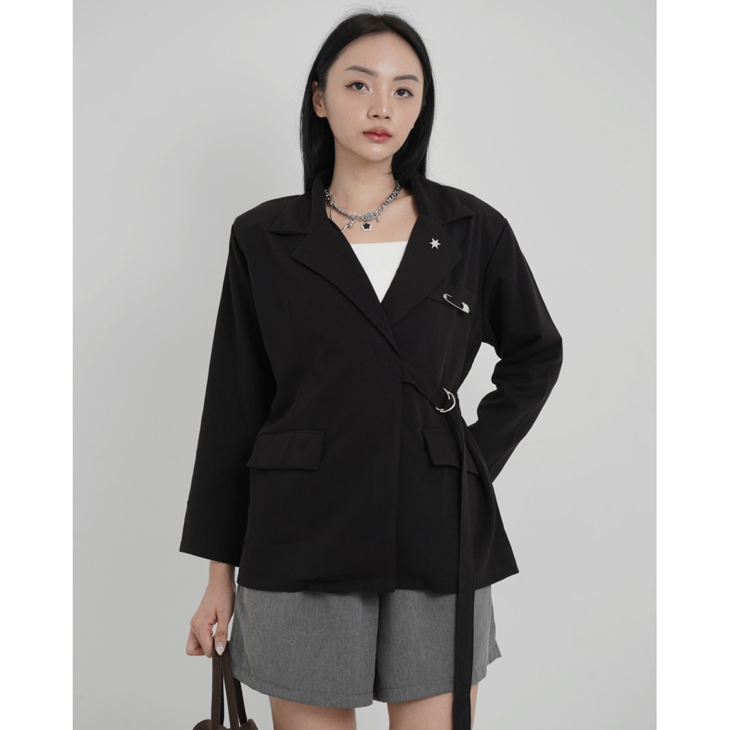 Blazer Wanita Hitam Elegan - Séphira style - Modern & Chic