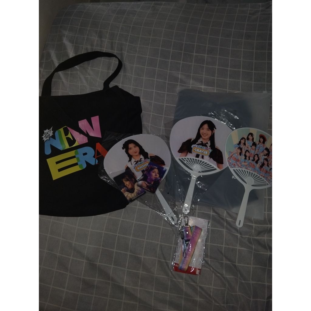 Isiian Bundling package A jkt48